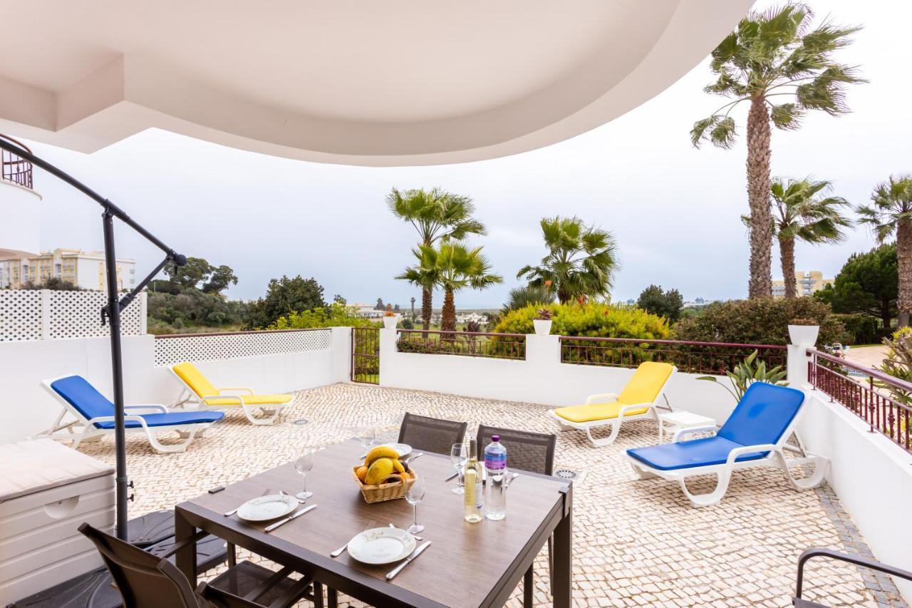 Great 2 Bedroom Apartment With Communal Pool Lagos Bagian luar foto