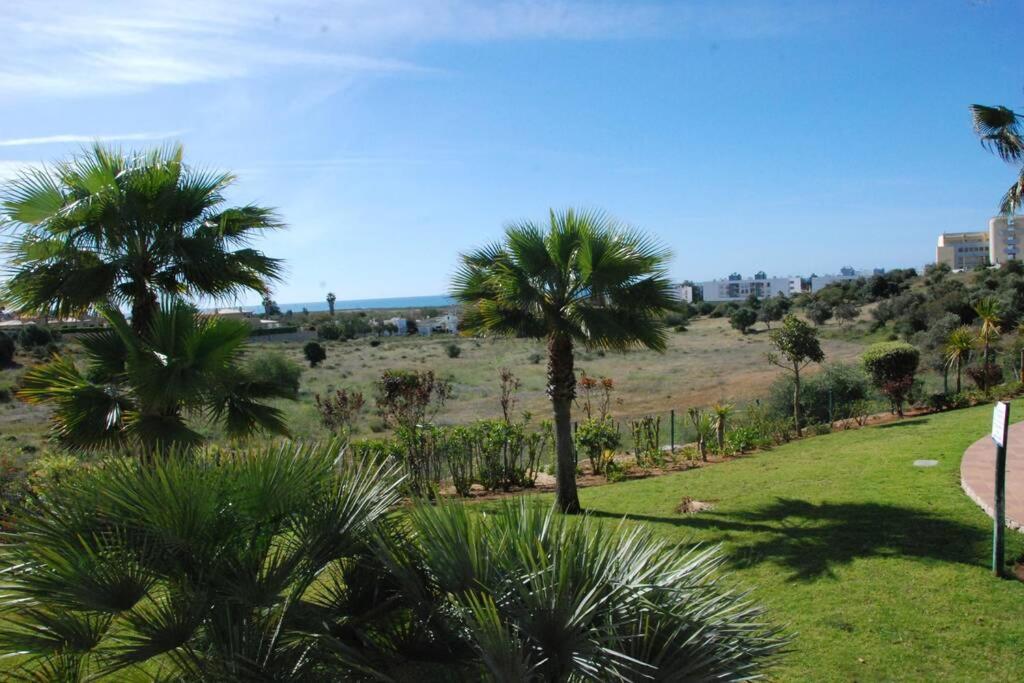 Great 2 Bedroom Apartment With Communal Pool Lagos Bagian luar foto