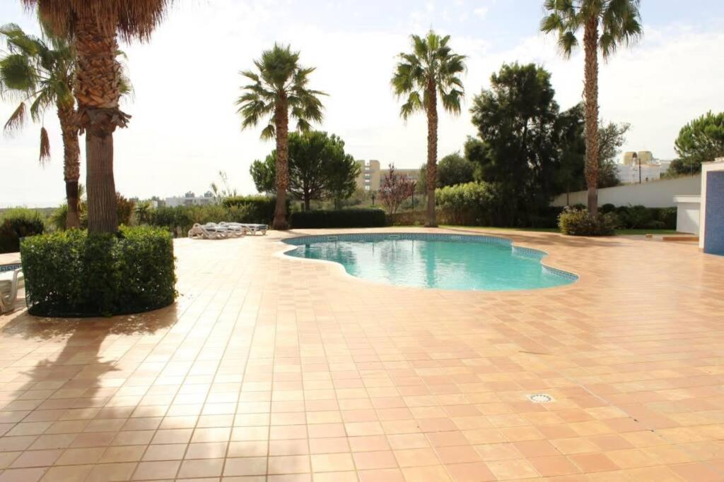 Great 2 Bedroom Apartment With Communal Pool Lagos Bagian luar foto