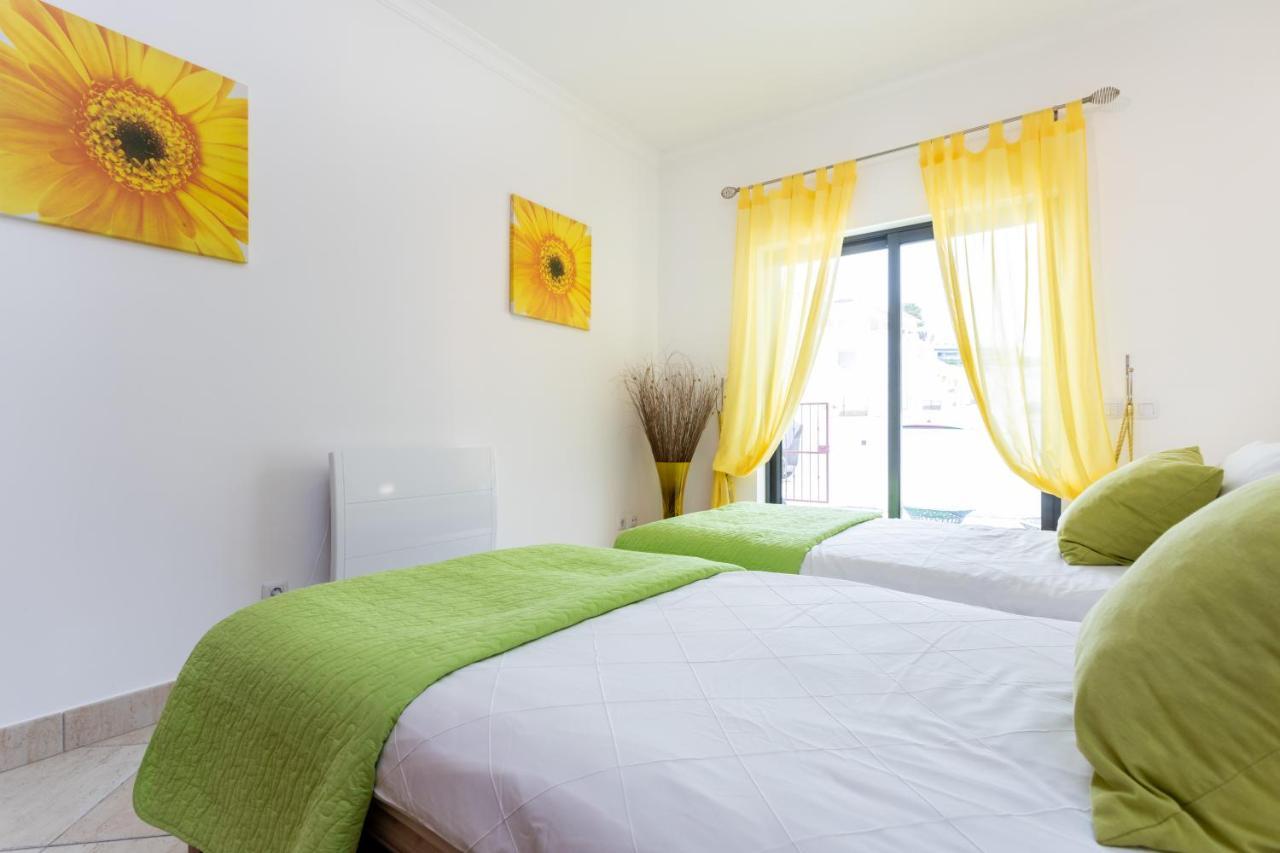 Great 2 Bedroom Apartment With Communal Pool Lagos Bagian luar foto